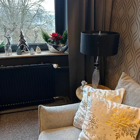 Pod Jasna Gora Teresy 4-3 Parking Gratis