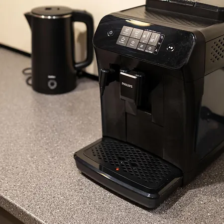 Pod Jasna Gora Teresy 4-3 Parking Gratis تشينستوخوفا