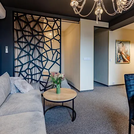 Pod Jasna Gora Teresy 4-3 Parking Gratis *