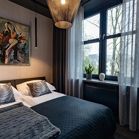 Pod Jasna Gora Teresy 4-3 Parking Gratis *