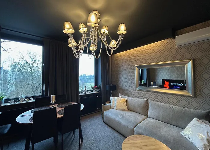 Pod Jasna Gora Teresy 4-3 Parking Gratis דירה צ'סטוצ'ובה