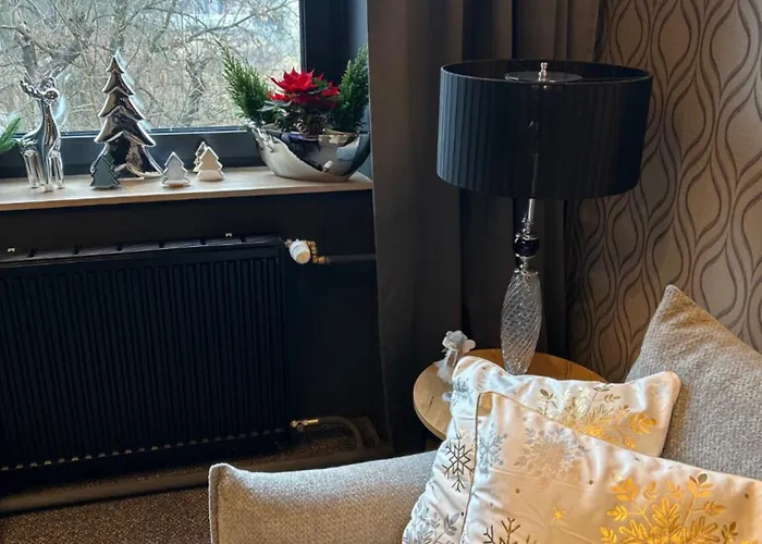 Pod Jasna Gora Teresy 4-3 Parking Gratis