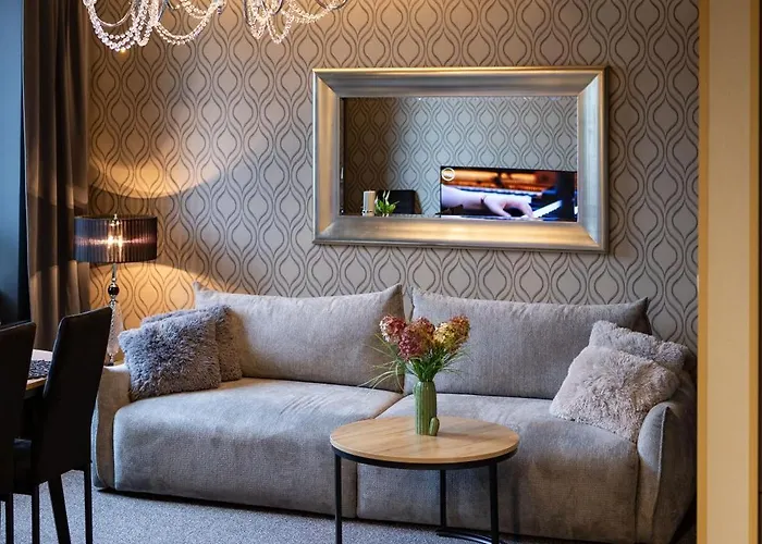 Pod Jasna Gora Teresy 4-3 Parking Gratis דירה